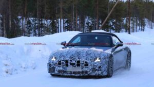 Mercedes-AMG SL prototype testing in winter conditions