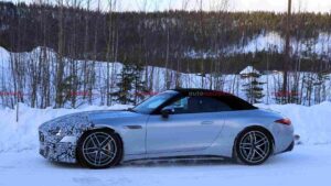 Mercedes-AMG SL prototype testing in winter conditions