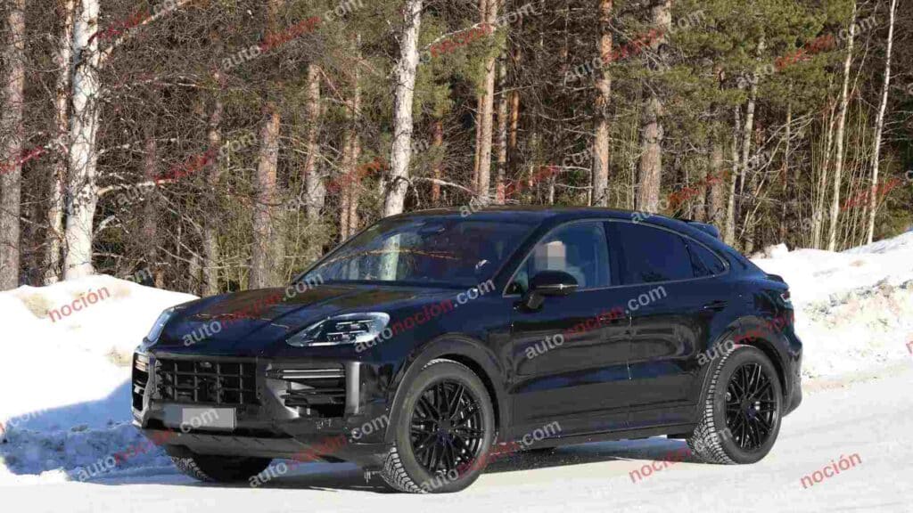 Spy photo of a 2027 Porsche Cayenne Coupe Turbo GT winter testing in the snow