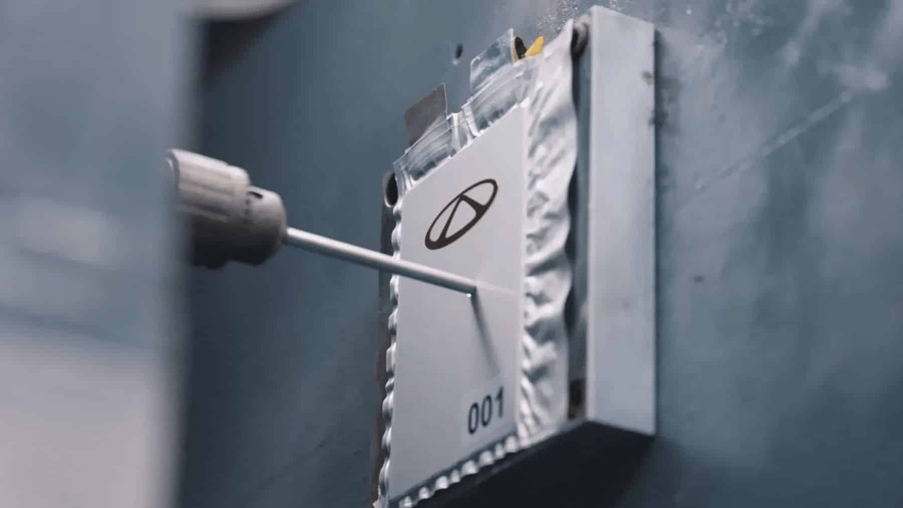 800 miles on a single charge. 10-minute refill. A solid-state battery just moved from “holy grail” to “production timeline” — here’s what changed