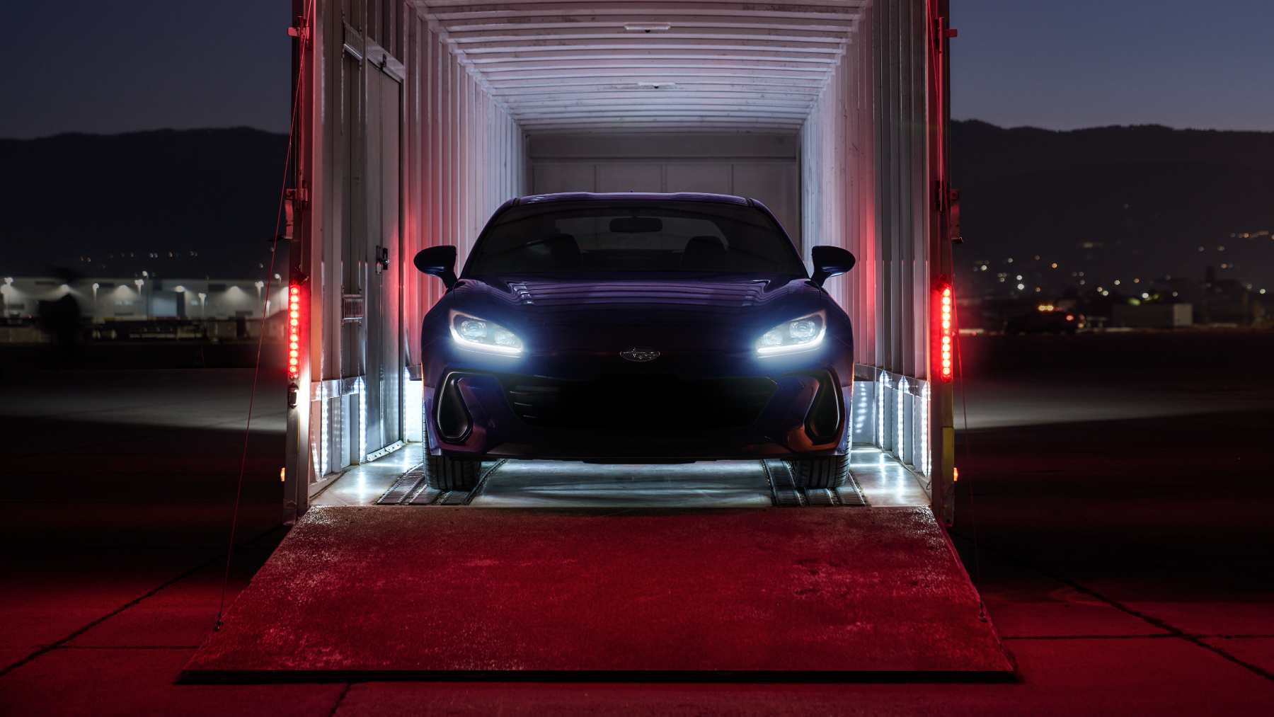 This sports coupe has a boxer engine, RWD configuration, and a manual transmission. But it isn’t a Porsche