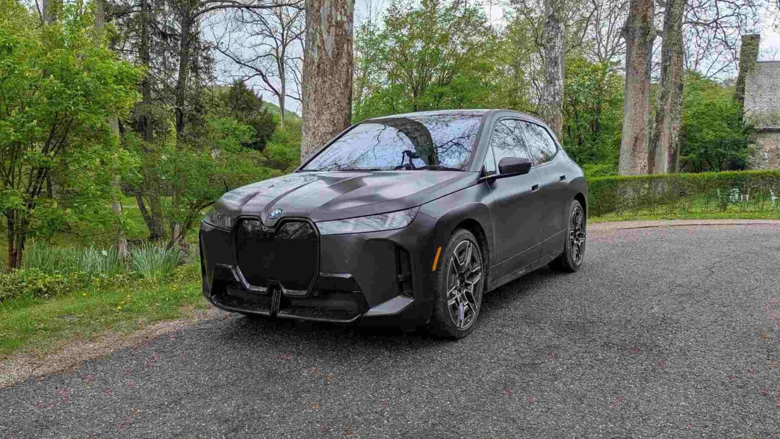 BMW Just Pulled Its 650-HP Electric SUV From America. After Driving One ...