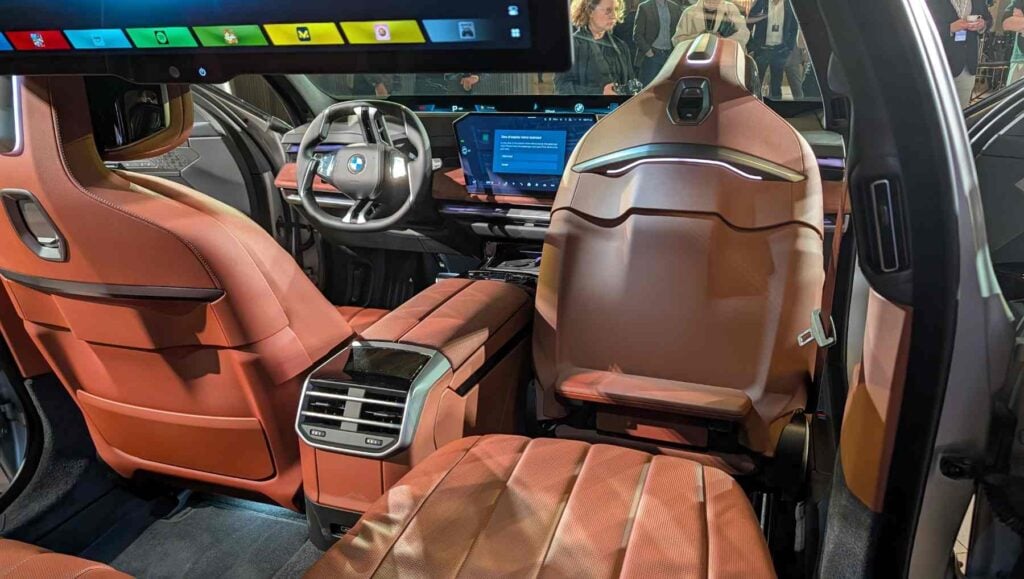 2027 BMW 7 series reclined back