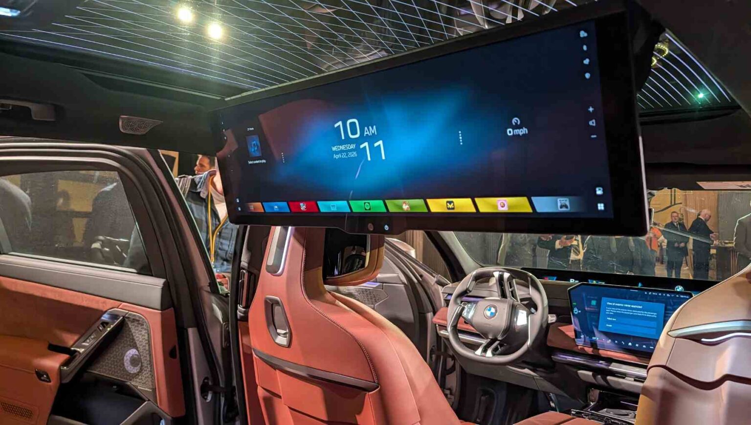 Bwm Rear Screen The 2027 BMW 7-Series Has a 31-Inch 8K Screen, Reclining Seats, and an ...