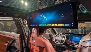 BMW 7-Series Theater Screen