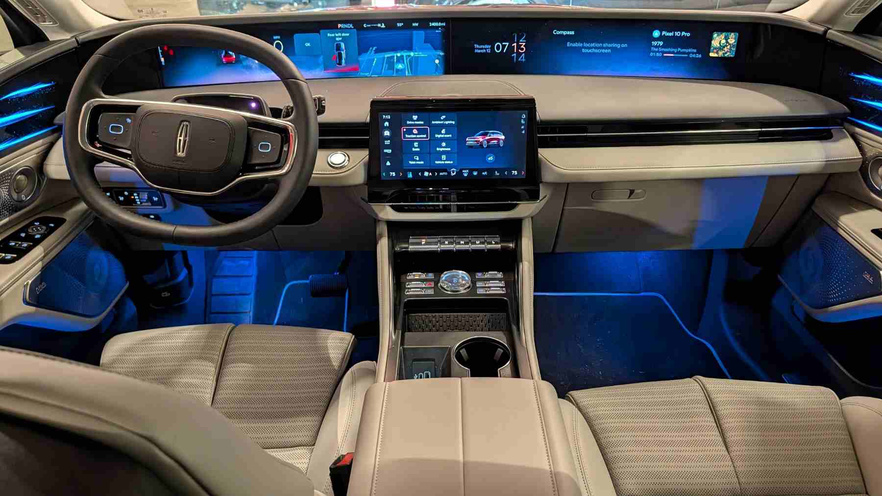 The 2027 Lincoln Nautilus' dash and interior