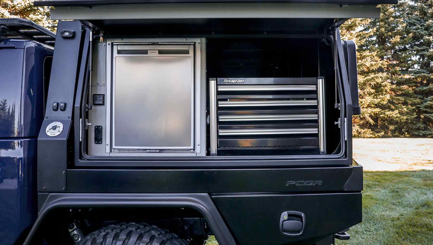 Forget Cup Holders: Jeep Once Put a Gas Station Hot Dog Roller Inside a Truck. And Then Killed It