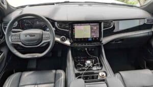 The dash and infotainment system of a 2026 Jeep Grand Wagoneer