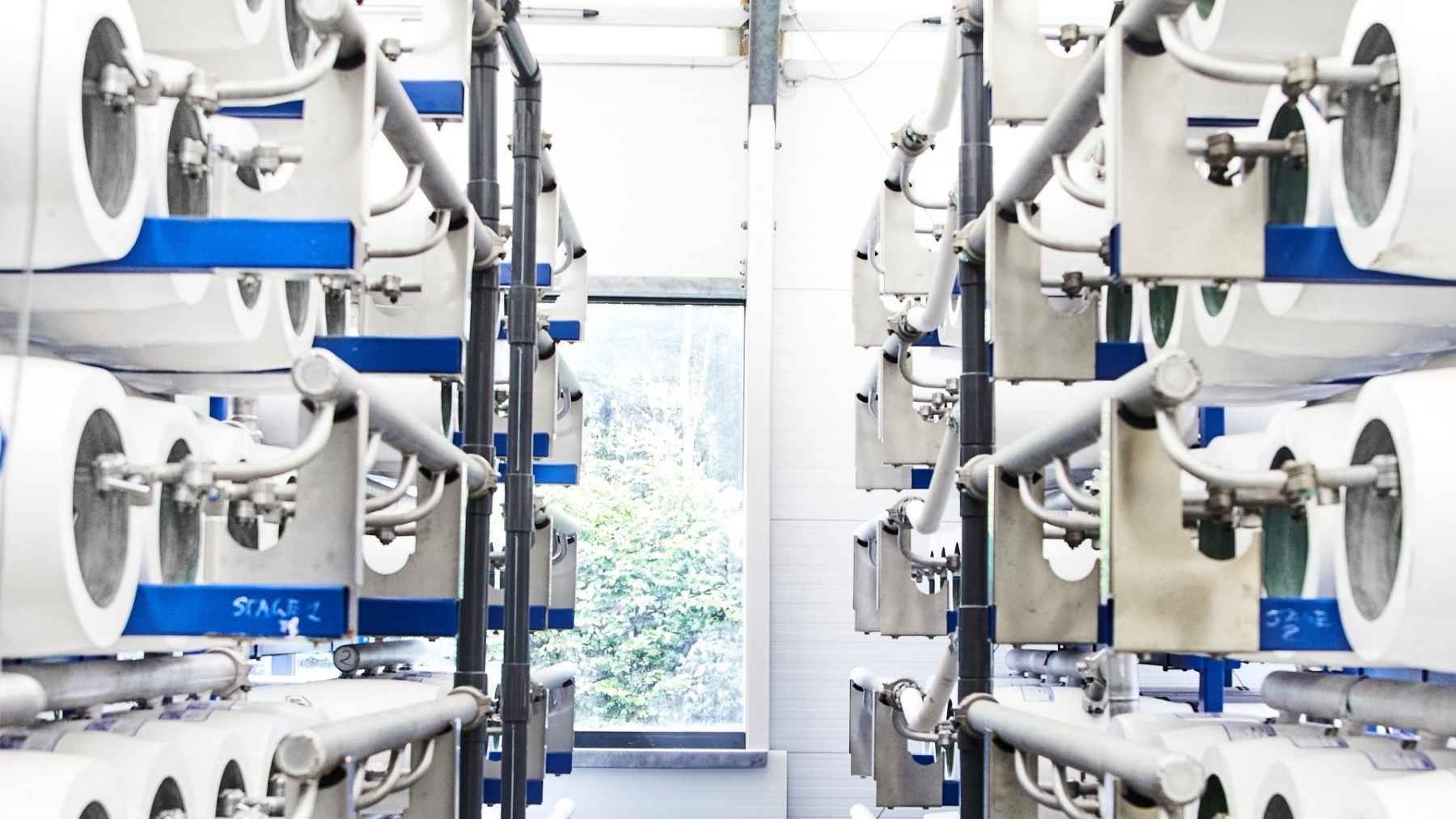 Denmark is quietly running the world’s first commercial osmotic power plant, pulling clean electricity from brine many times saltier than the sea around the clock — the technology Norway gave up on in 2014