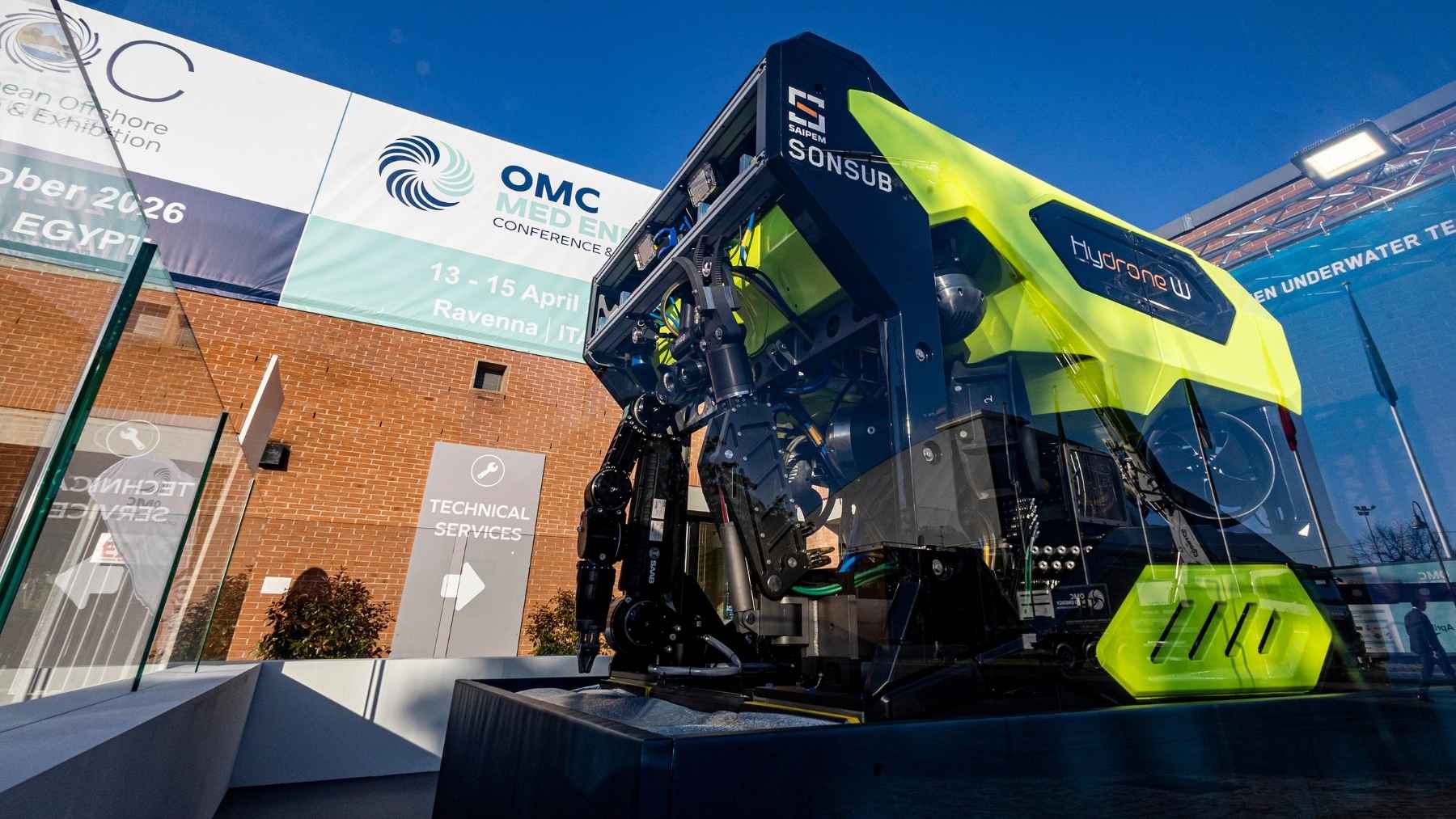 An underwater drone the weight of a pickup truck just set a world record of 240 straight days living on the seabed of the Norwegian Sea, recharging in a garage bolted to the bottom — and working through 41-foot waves that no ship-tethered robot can survive