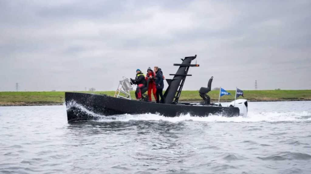 CEAD Flexbot 3D printing drone boat