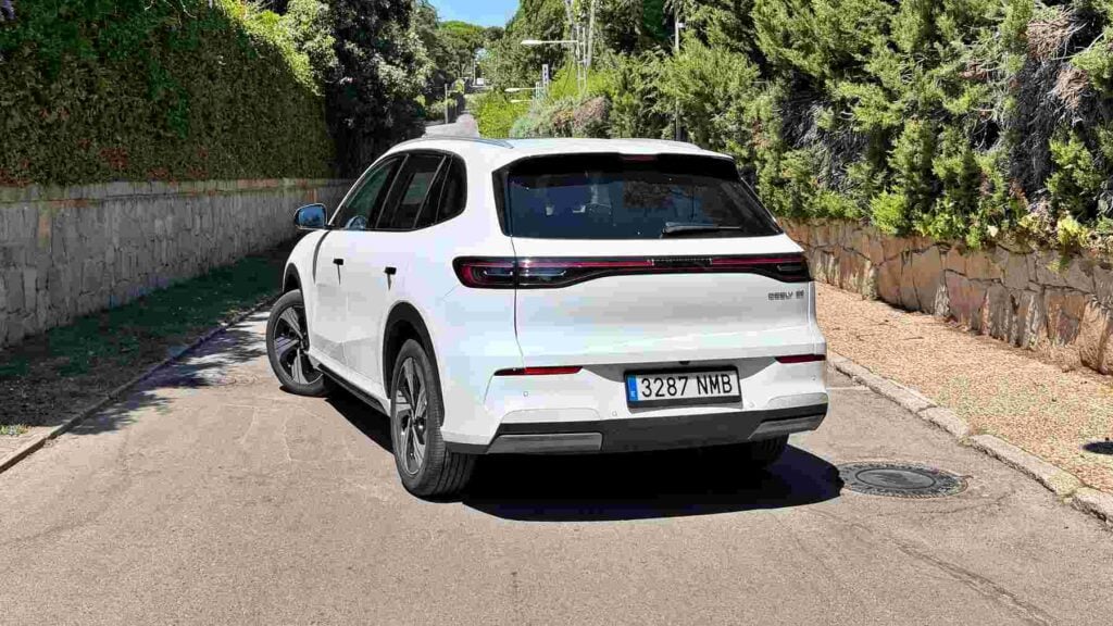 Geely E5 Back