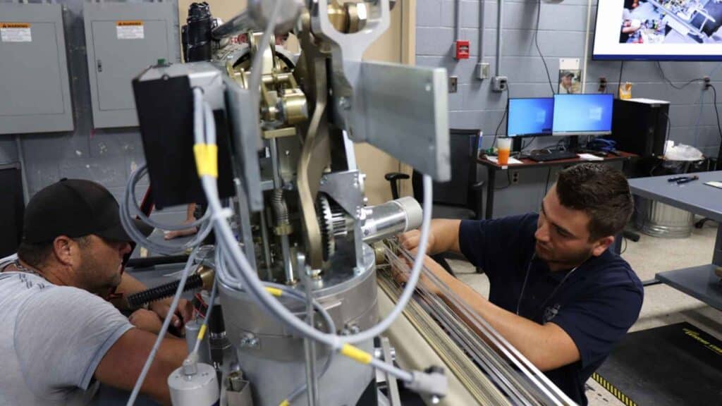 Oak Ridge Building 3029 hot cell manipulator arms