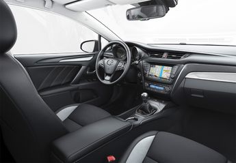 Nuevo Toyota Avensis TS 140 Business Advance Nuevo Toyota Avensis TS 140 Business Advance