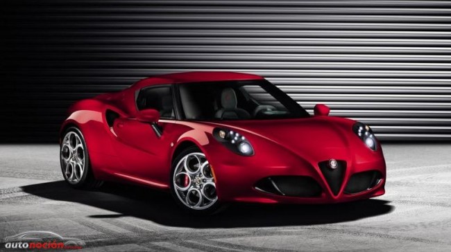 El Alfa Romeo 4C se destapa por completo