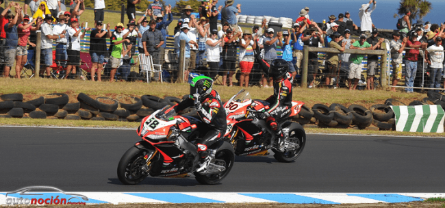 Eugene Laverty vence en la segunda manga de Phillip Island