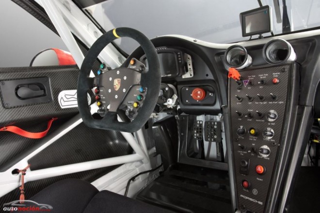 Cockpit Porsche 911 RSR