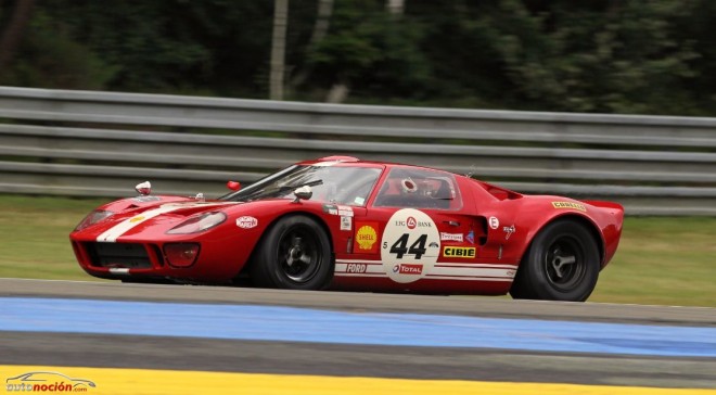 El GT40 se suma a la presentación de la nueva gama deportiva de Ford en Montjuic