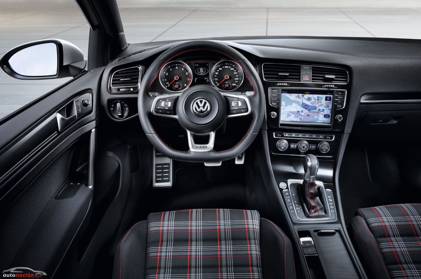 Interior-Golf-7-GTI-DSG.jpg