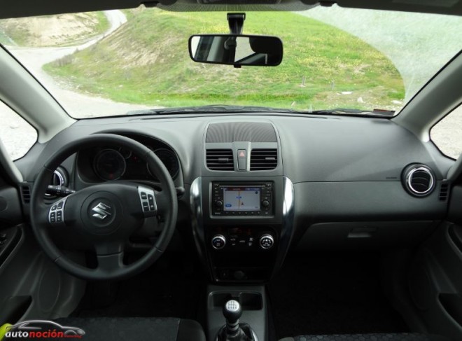 Interior Suzuki SX4