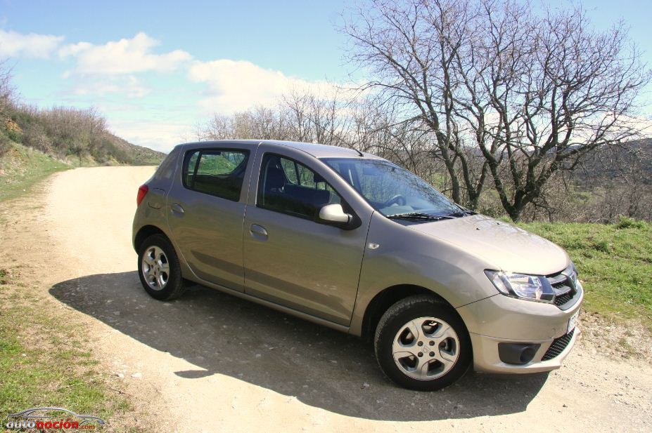 Sandero Lateral 01