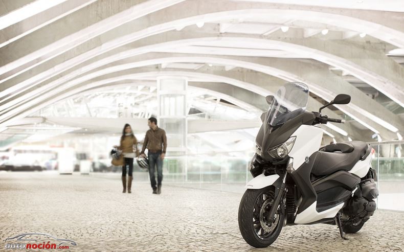 Llega la Yamaha X-MAX 400