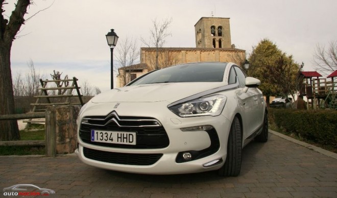 Prueba de la versión híbrida del Citroën DS5, el HYbrid4