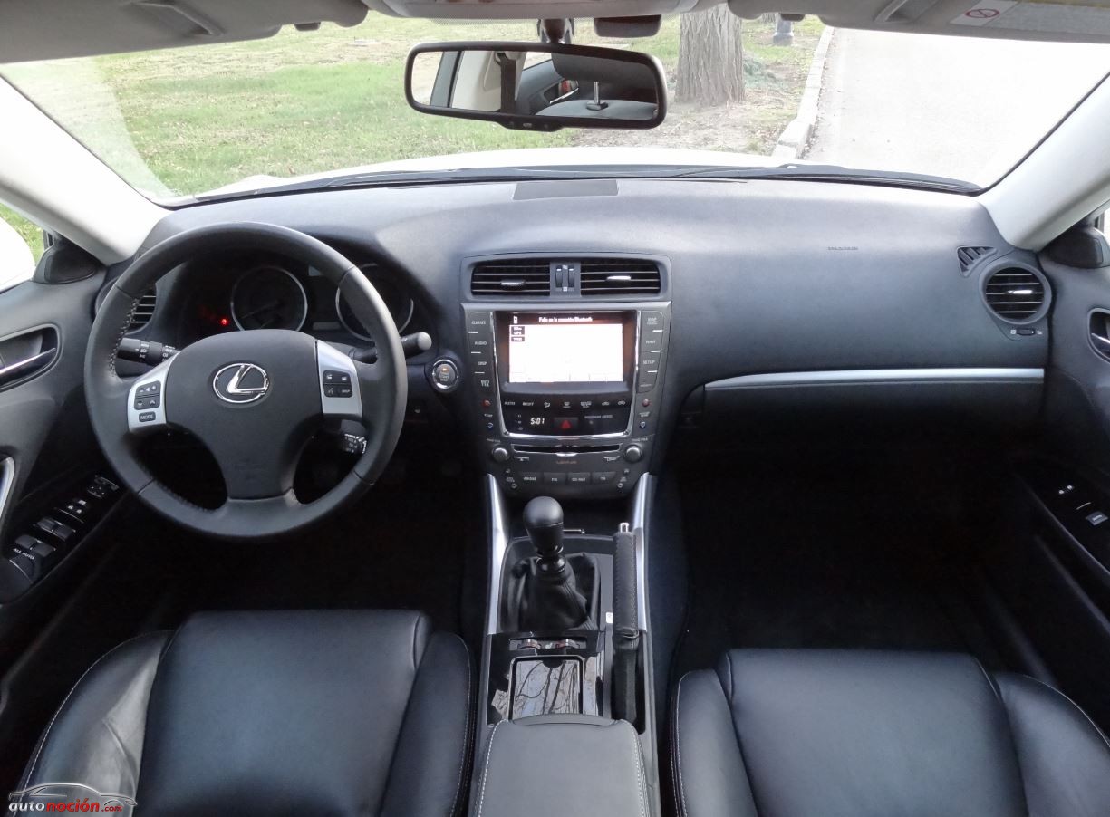 salpicadero lexus is200d