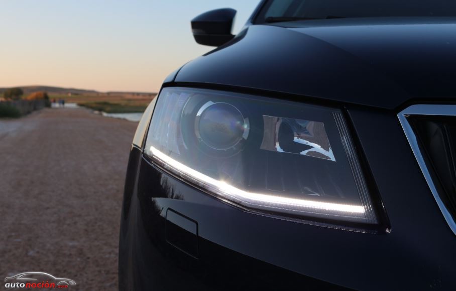 Faro xenon LED Skoda Octavia