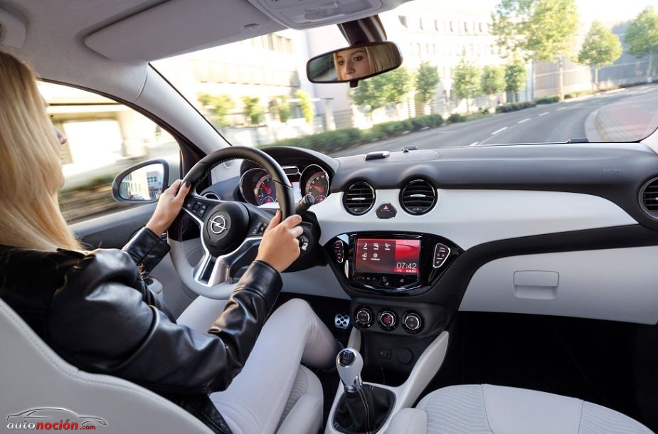 Interior Opel ADAM White Link