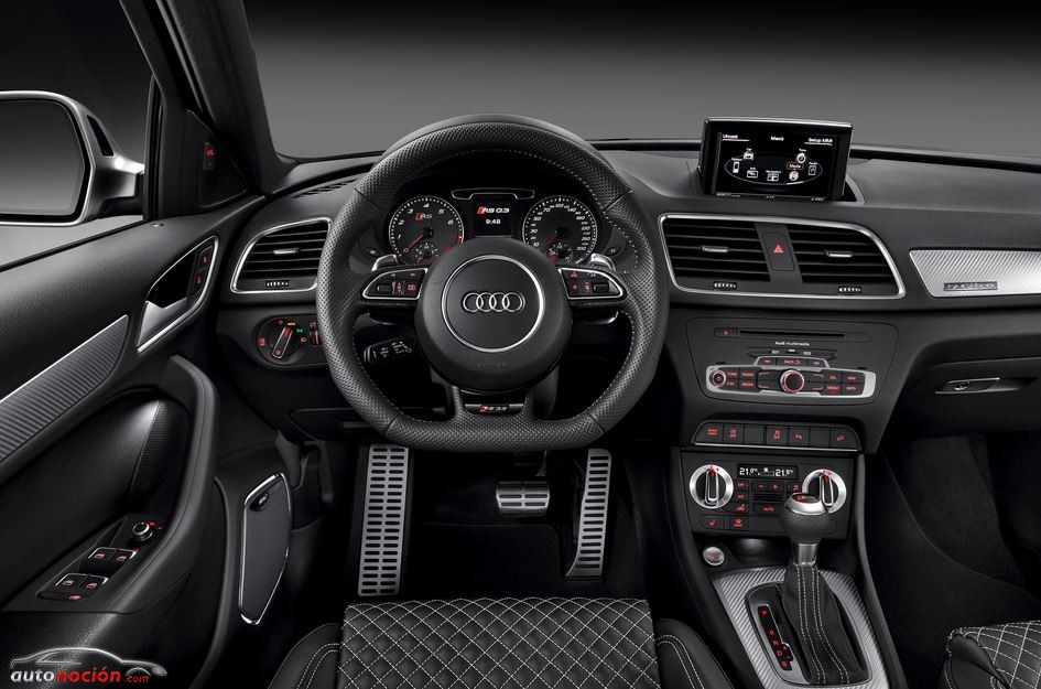 Audi RS Q3 interior