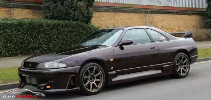 Nissan Skyline R33