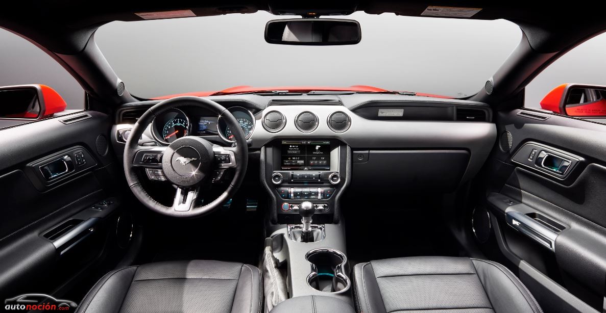 Ford Mustang interior