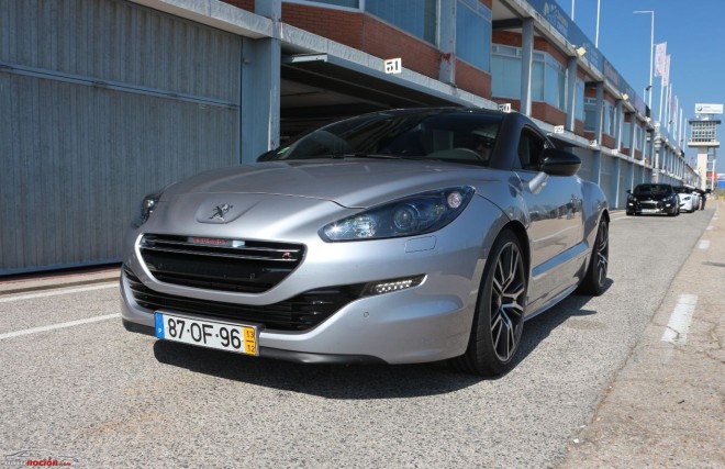 Prueba Peugeot RCZ R: El Peugeot de serie más potente monta bajo el capó un 1.6 THP de 270 cv firmado por Peugeot Sport