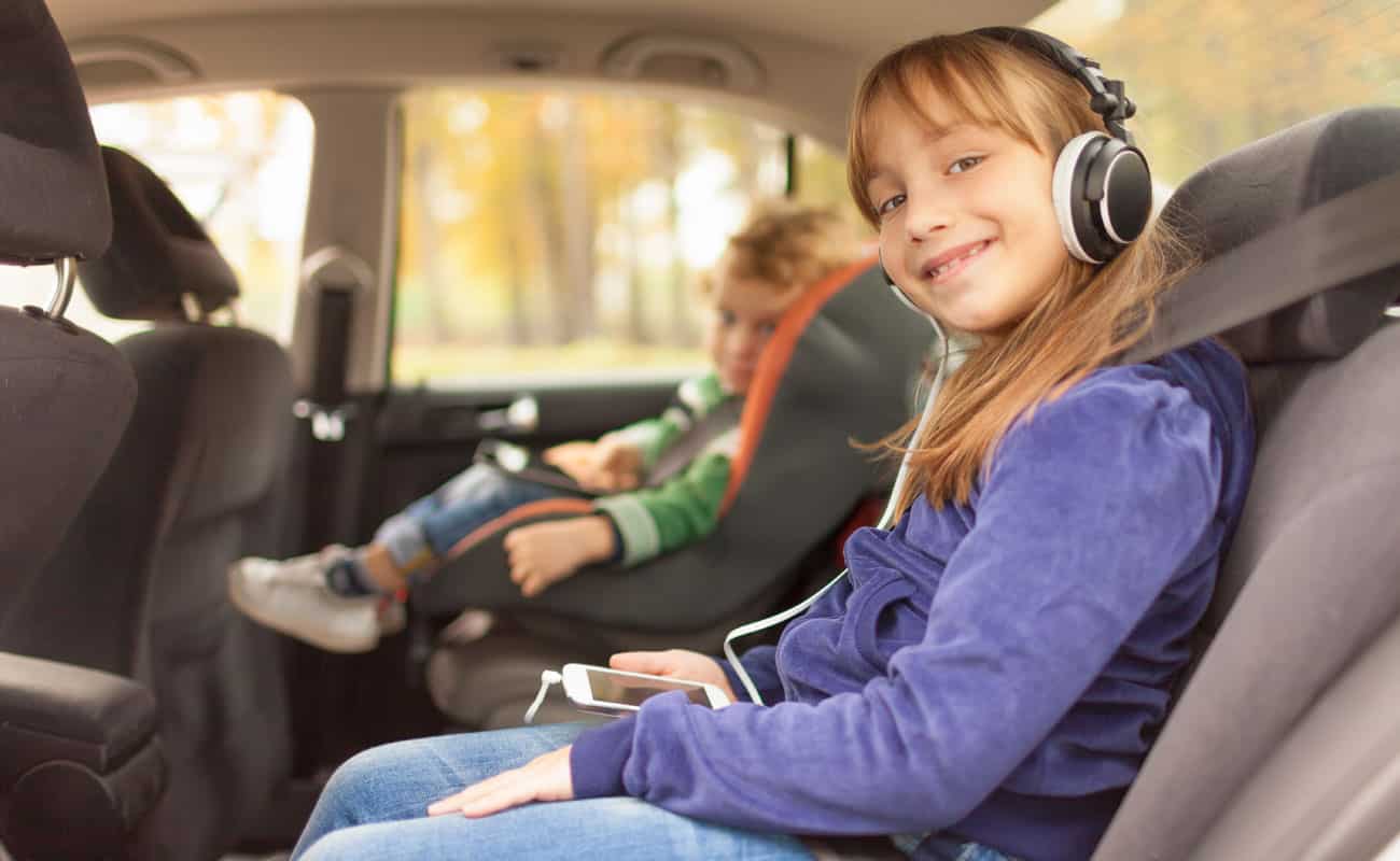 Cómo colocar una silla de bebé en el coche sin Isofix