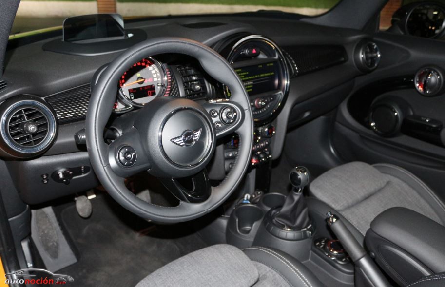 interior nuevo MINI