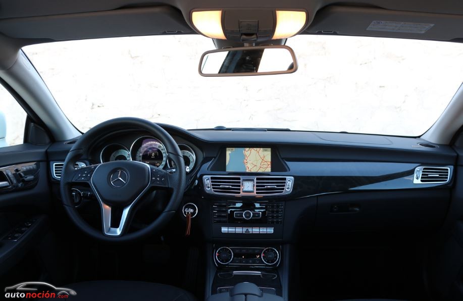 interior mercedes cls