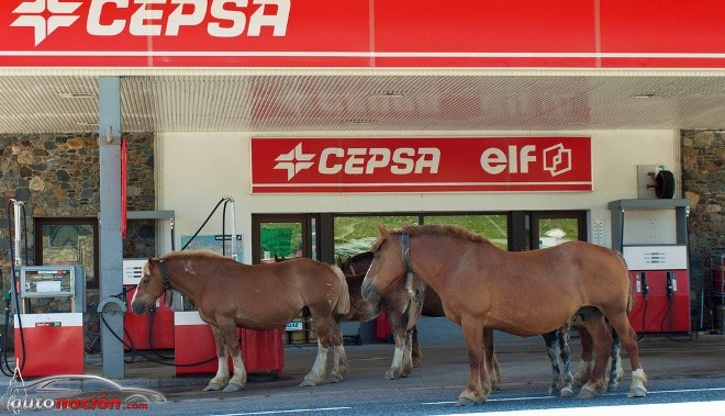 Cómo encontrar las gasolineras más baratas… y si eso compensa siempre