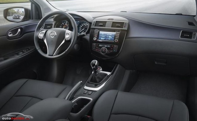 Interior Nissan Pulsar