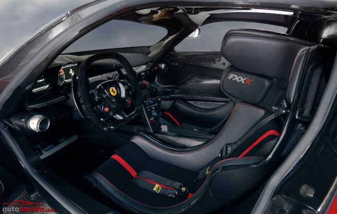 interior ferrari FXX K LaFerrari