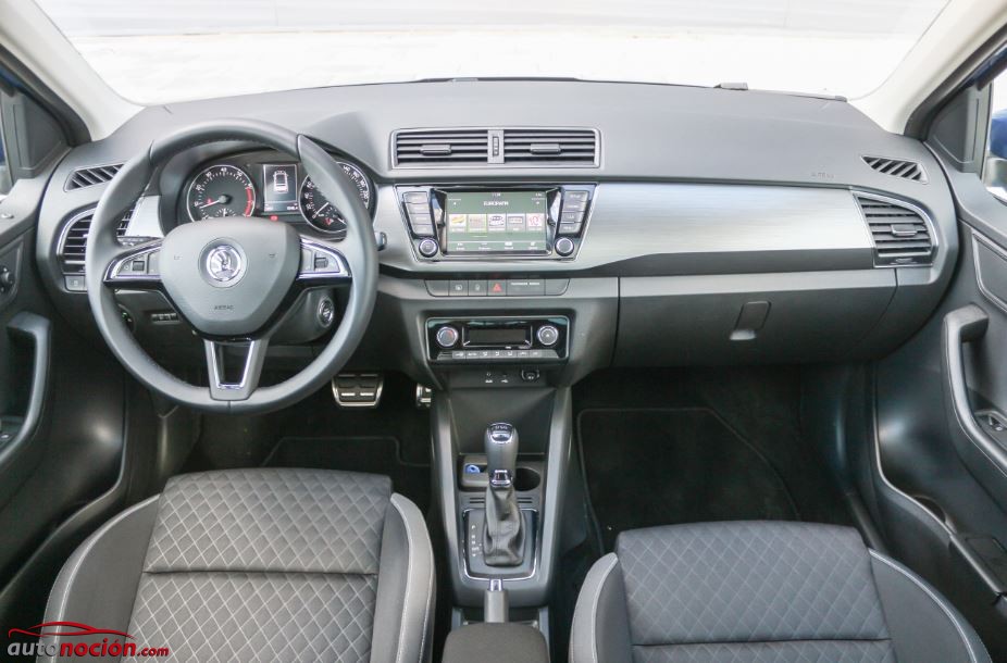 interior nuevo skoda fabia 2015