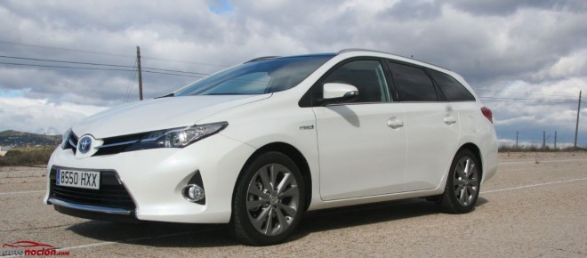 Prueba Toyota Auris Touring Sports HSD: El híbrido más familiar