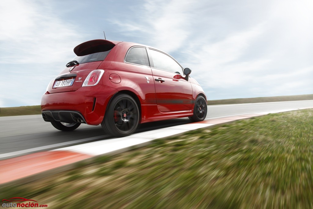 Abarth 595 Competizione (3)