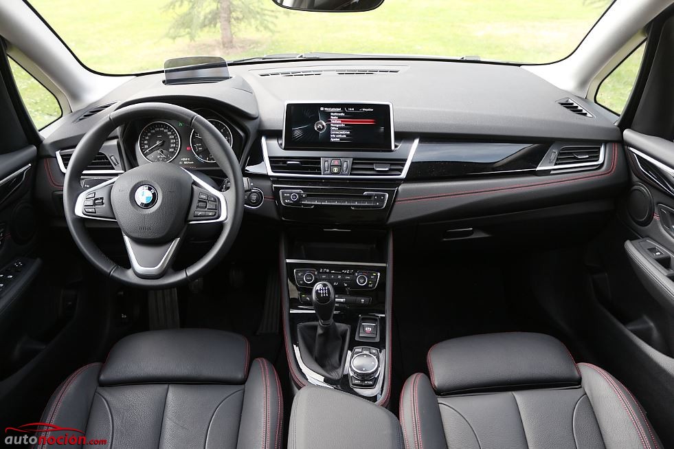 Interior BMW serie 2 active tourer