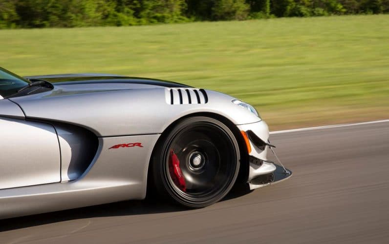 Dodge Viper Acr Tan Salvaje Que Necesita Casi Una Tonelada De Carga Aerodinamica Para No Despegar