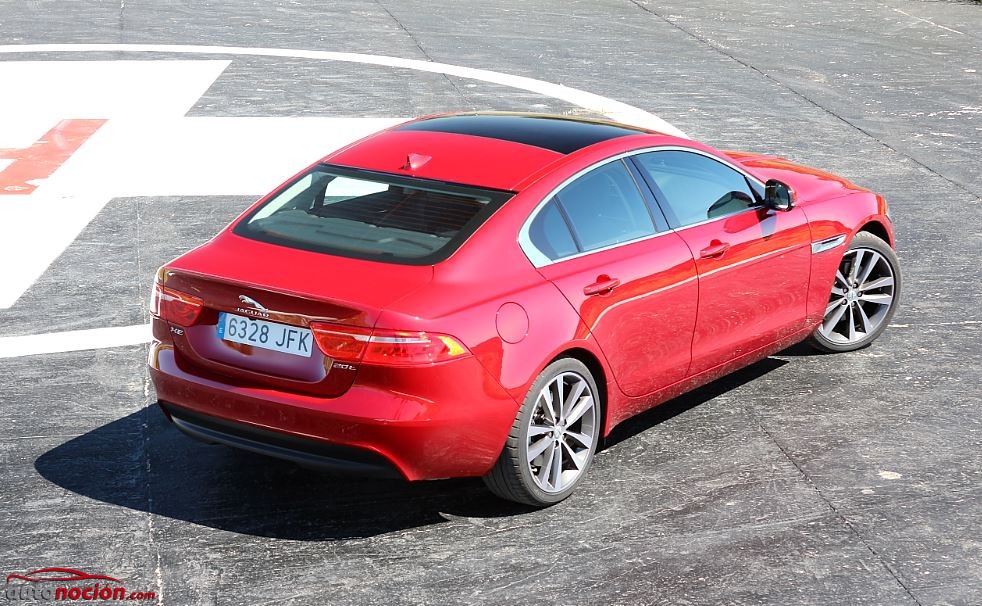 Jaguar XE 2