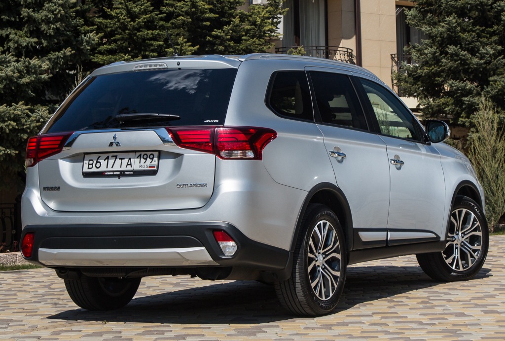 mitsubishi-outlander17