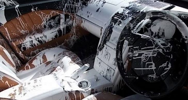 Declaran siniestro total su Maserati tras derramarse un bote de pintura en el interior…