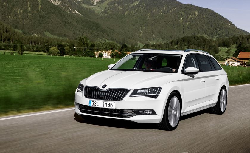 Más imágenes del Škoda Superb Combi: Hasta 1.950 litros de capacidad cuando abatimos los asientos