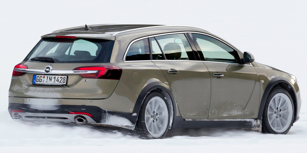 opel_insignia_country_tourer_14